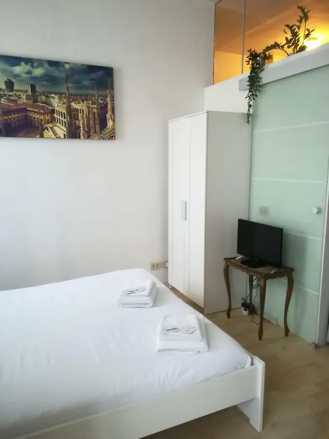 Apartment Veniero 12 Milan
